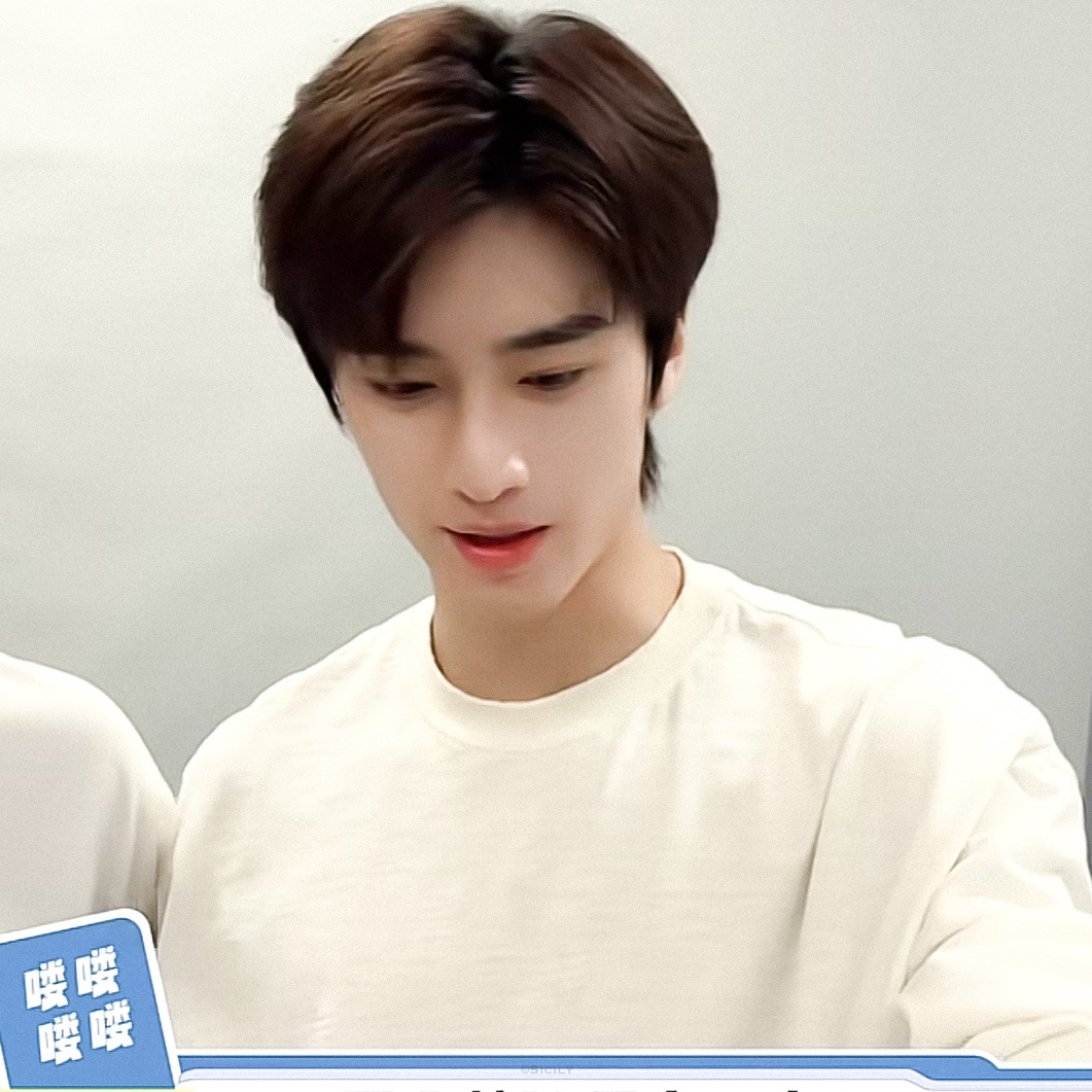 糕点师来也🍰张康乐