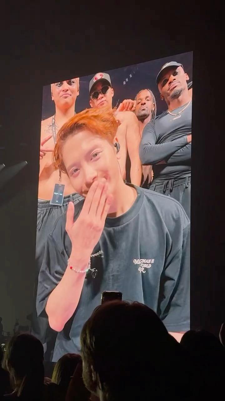 这个飞吻怎么有两小时王嘉尔