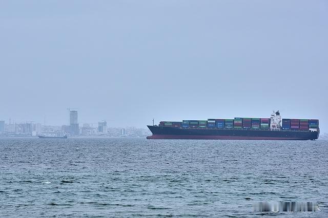 伊朗称收到首笔霍尔木兹海峡通行费！
据伊朗议会副议长及央行最新证实，首笔霍尔木兹