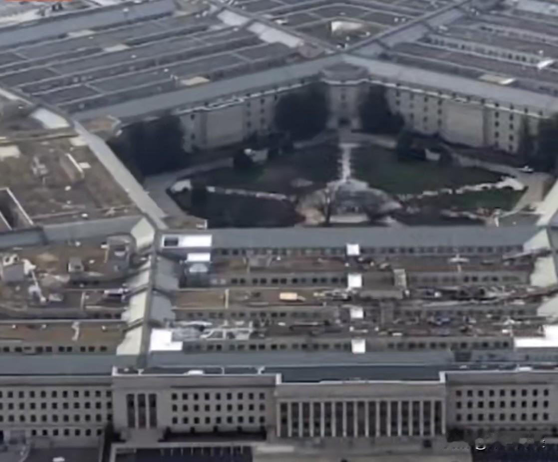 美方机密文件渲染解放军战力

近日，一份名为“强者简报”的美国国防部机密文件声称