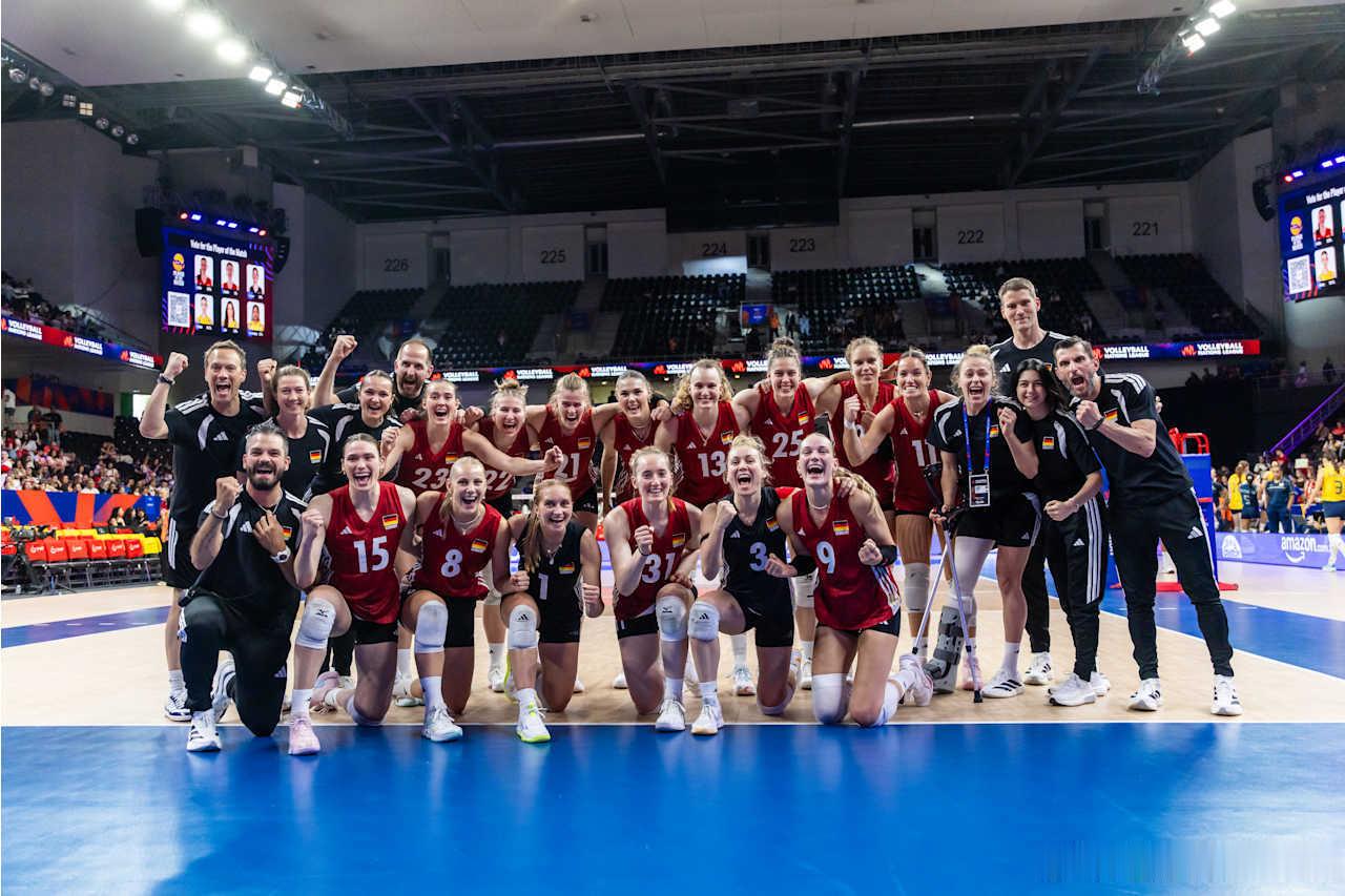 2026年世界女排联赛 ⚡️ 德国女排终结五场决胜局的不胜场次✅ 3-2 胜 ?