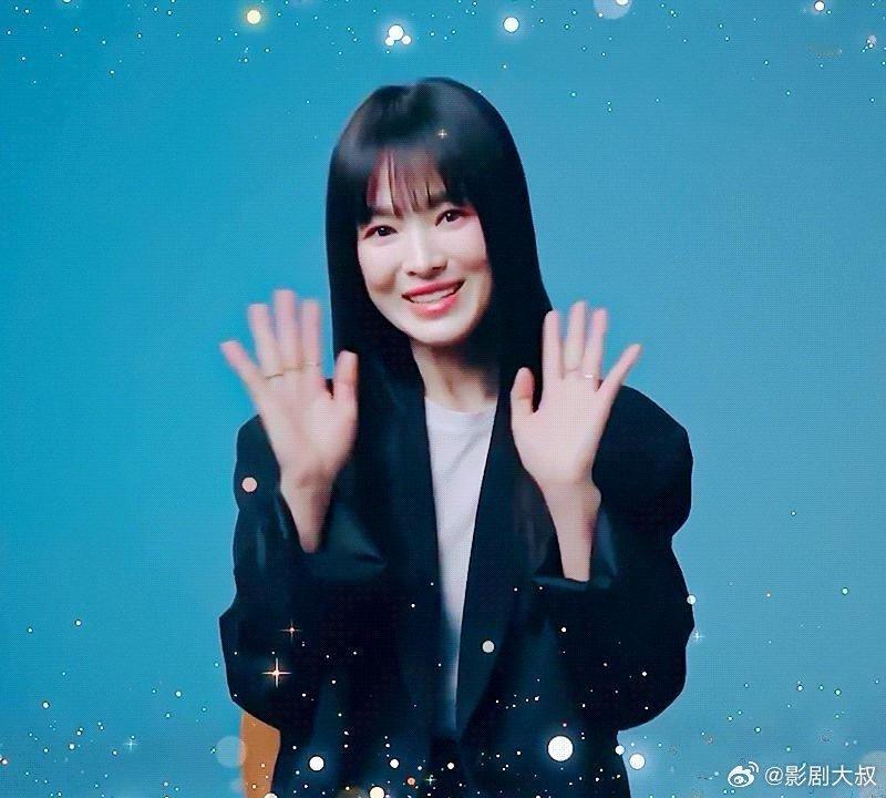 41岁宋慧乔最新近照，脸的状态一般，刘海发型也不适合她。 ​​​