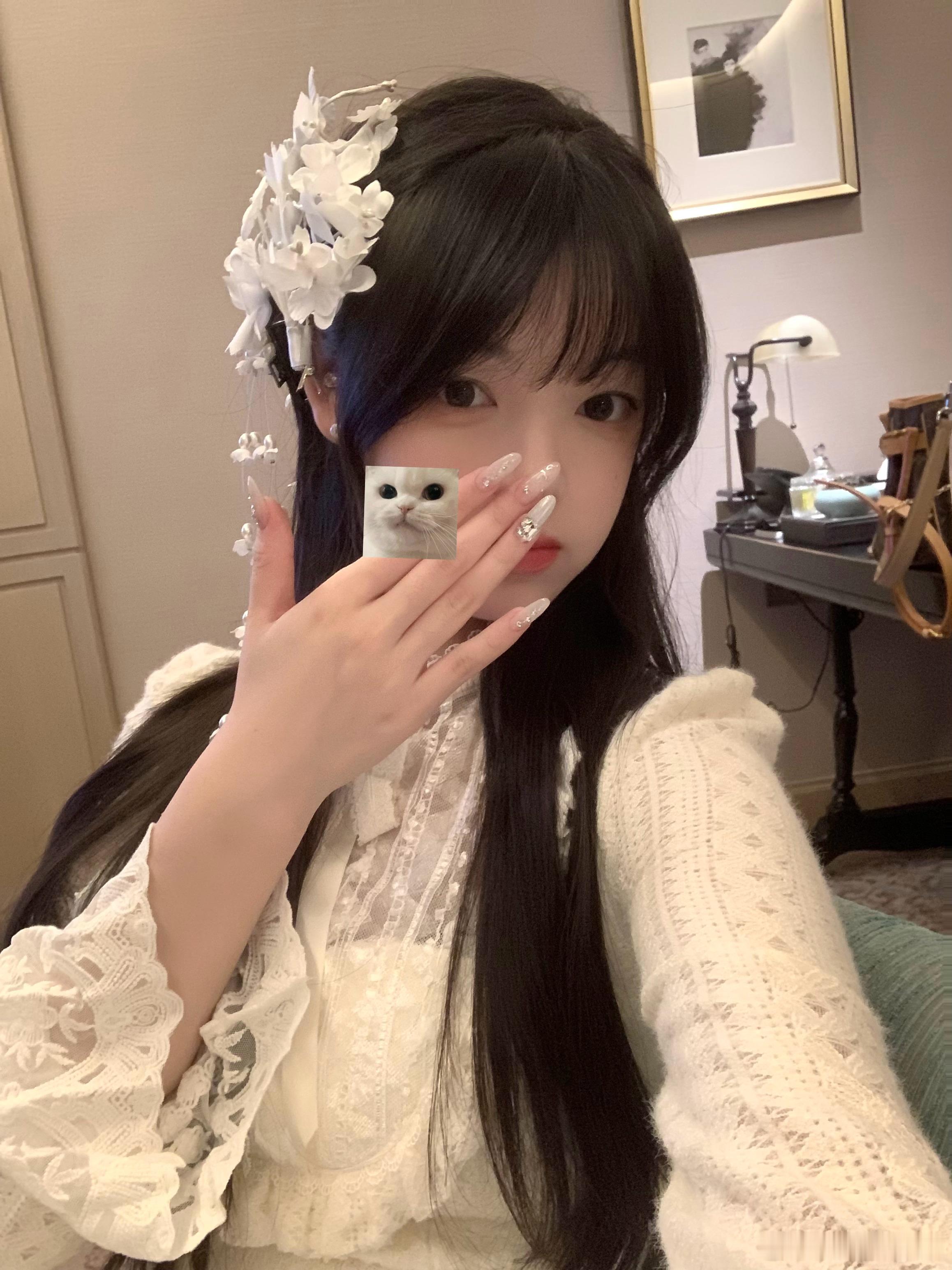 美甲合集啦啦感觉还有些但我找不着照片啦 我近一年都是一月一换 以前喜欢长甲 最近