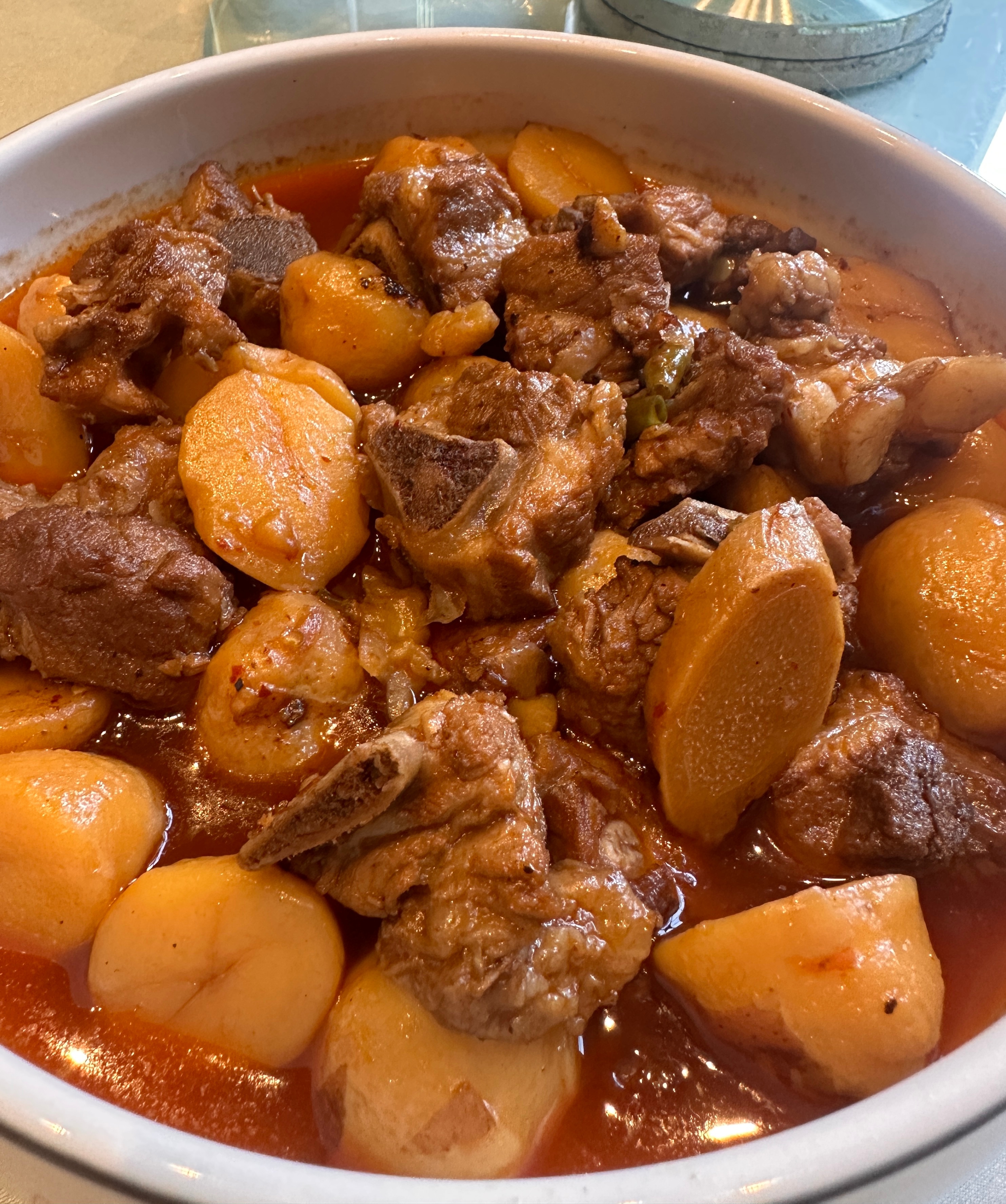 次饭，次饭！糟辣椒炒肉，土豆炖排骨，松鼠鱼，豆面糍粑，三椒肉沫，酸菜肉圆子粉丝汤