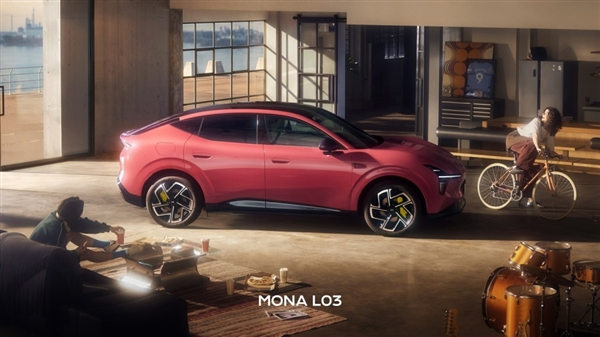 小鹏MONA L03“乌梅子酱”配色官图正式公布，MONA系列首款SUV将于7月