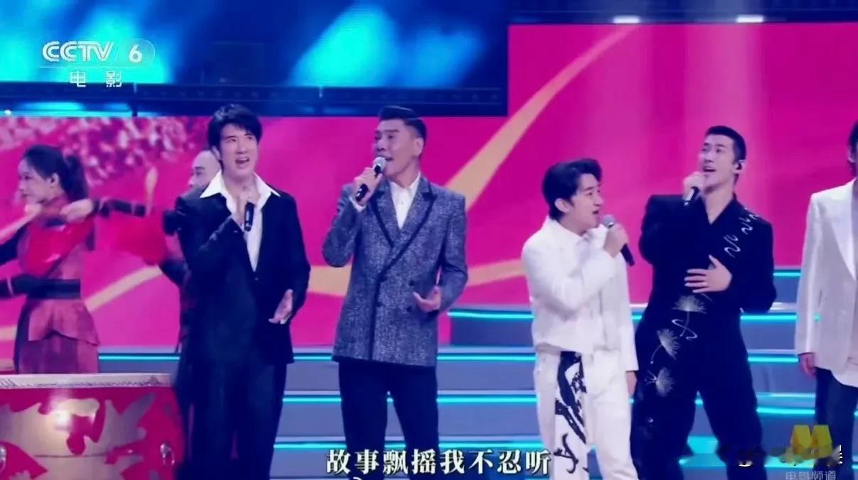 #王力宏李治廷同台# 
王力宏和李治廷同台差点以为是双胞胎[泪奔][泪奔][泪奔