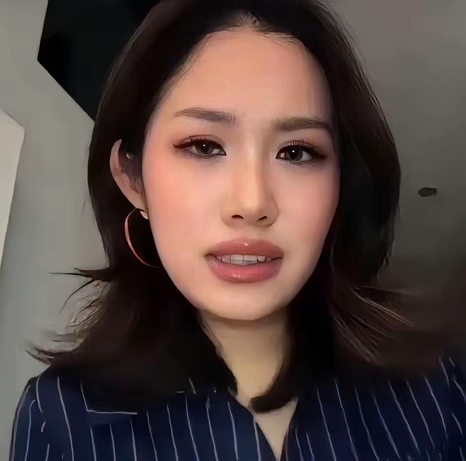 我还是非常认同相由心生这个观点的……
西安麻辣烫事件这位女士长相看上去像不像王宝