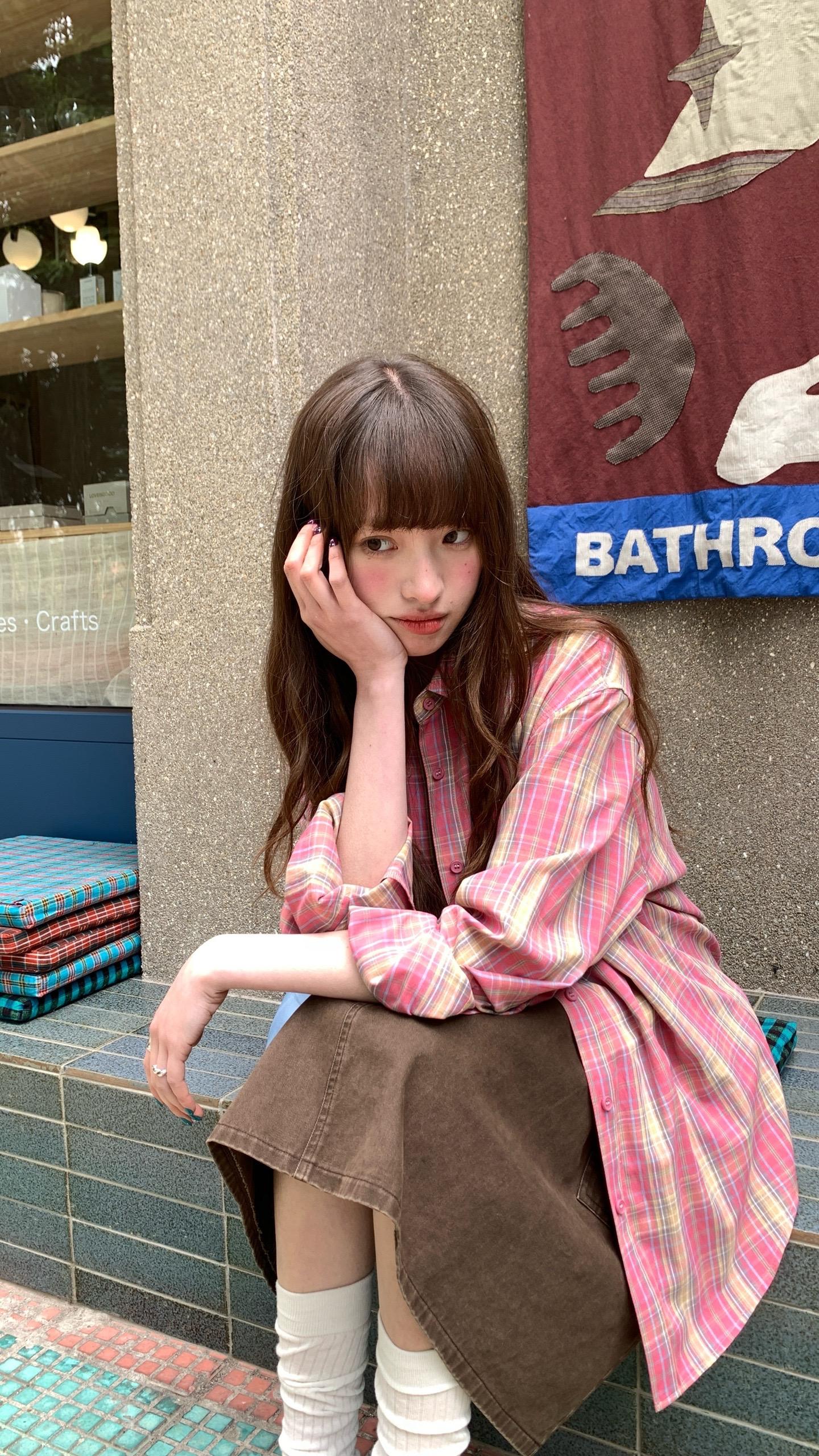 蹲着拍照小天才✌️。