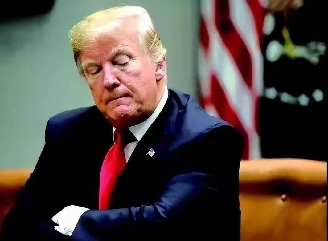 又打起来了，特朗普不宣而战，美军对伊朗船只开火，英法德失声

特朗普突然下令不宣