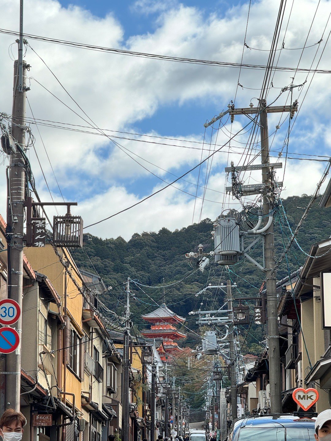 人山人海清水寺，枫叶当然是没咋红 ​​​