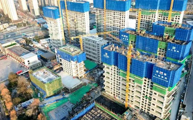 全面按下“加速键”！西安宝石花总部基地总承包工程二标段项目进度条刷新...

宝