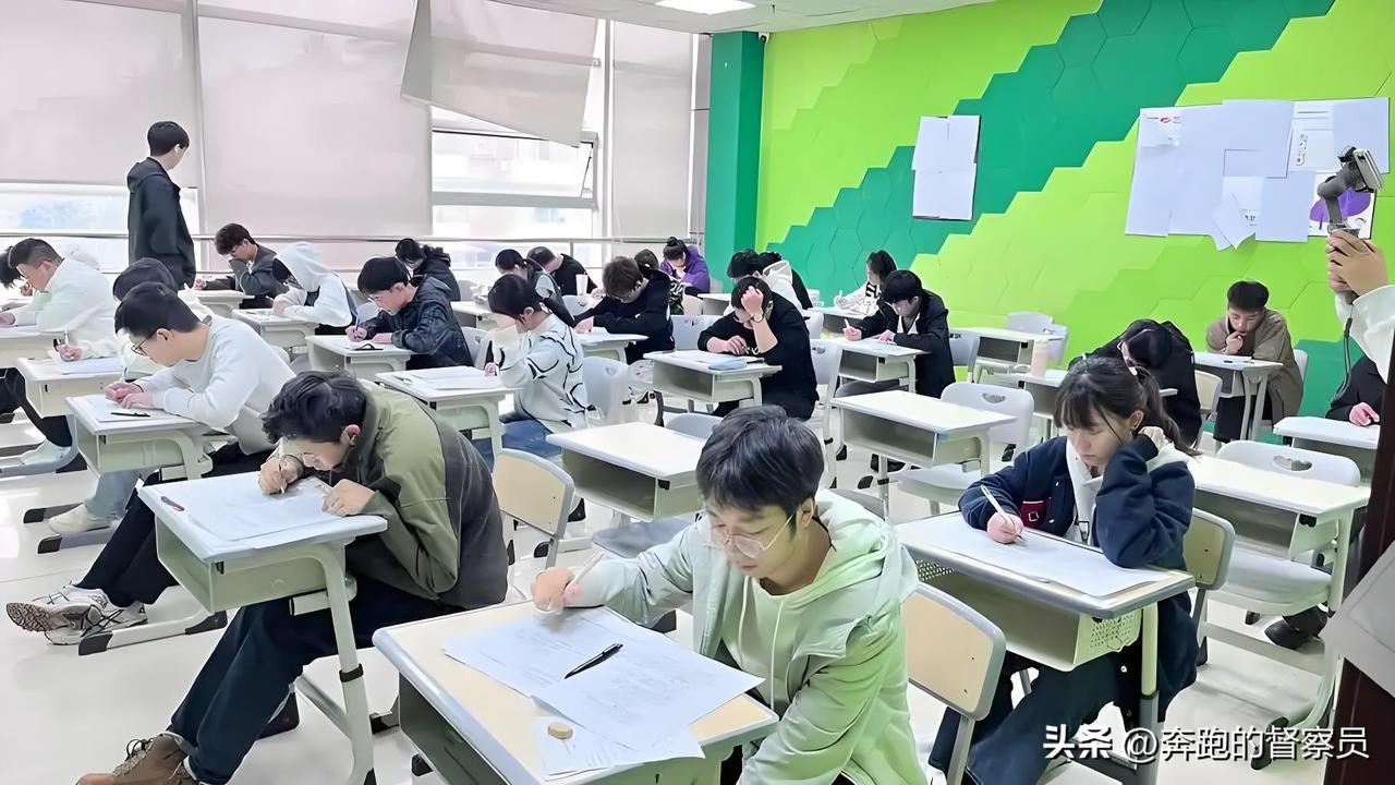 高校最大的悲哀：会上课的老师被埋没，会写论文的老师被追捧
媒体犀利点评：大学急需