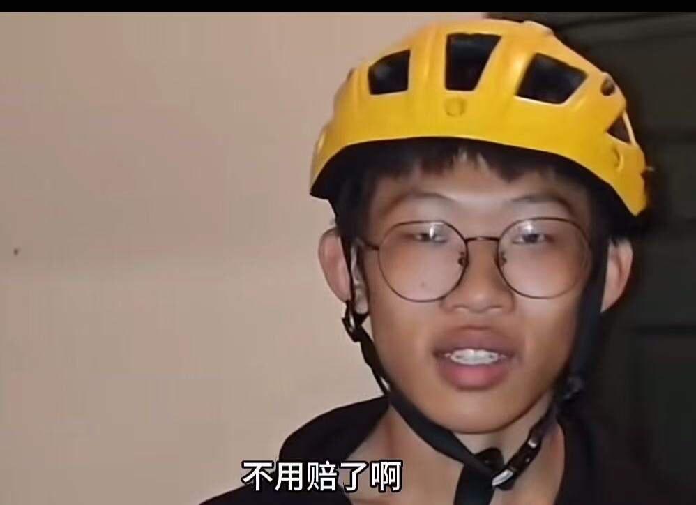 中秋节，男子点了一份外卖，可是外卖小哥来了以后，却说：“哥，外卖被人偷了，能不能