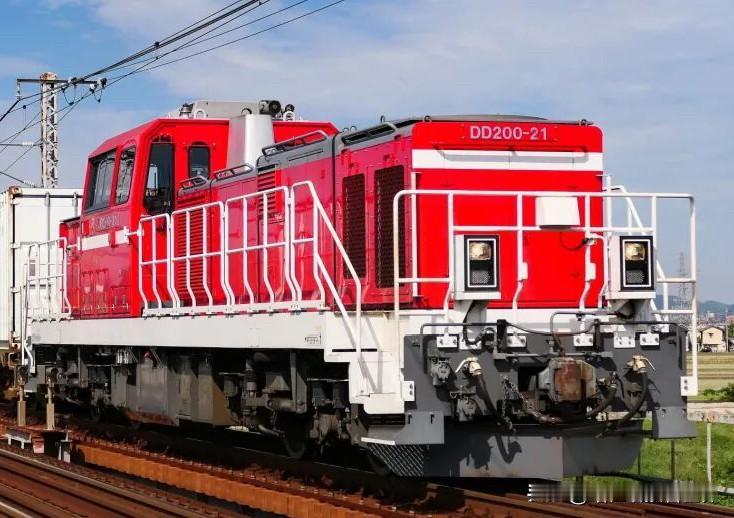 近日，JR北海道宣布首批3台DD200机车于7月29日从川崎重工神户工厂运往札幌