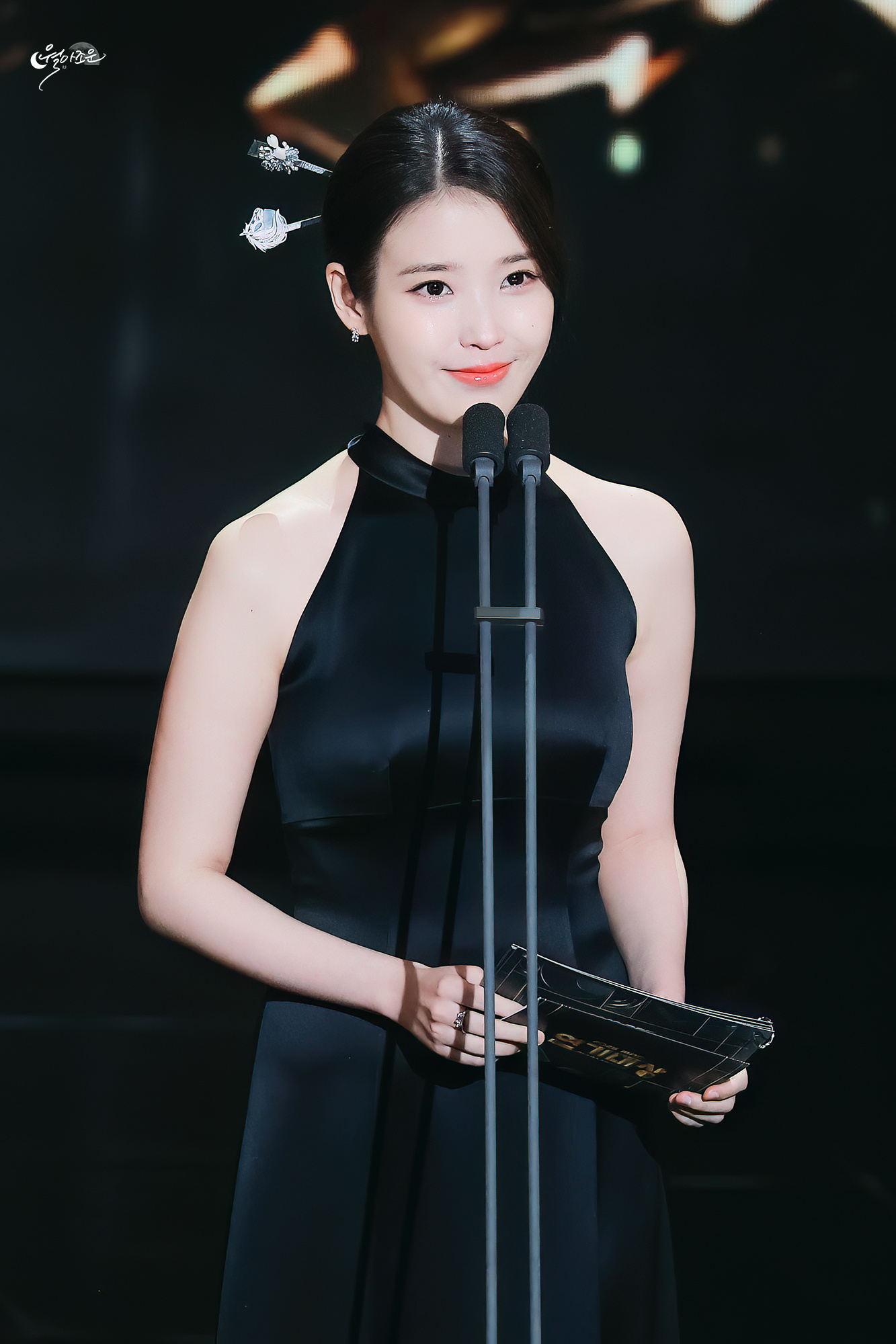 IU  ❤️IU高露洁口腔亮白美学大使 251230 IU2025年MBC演技大