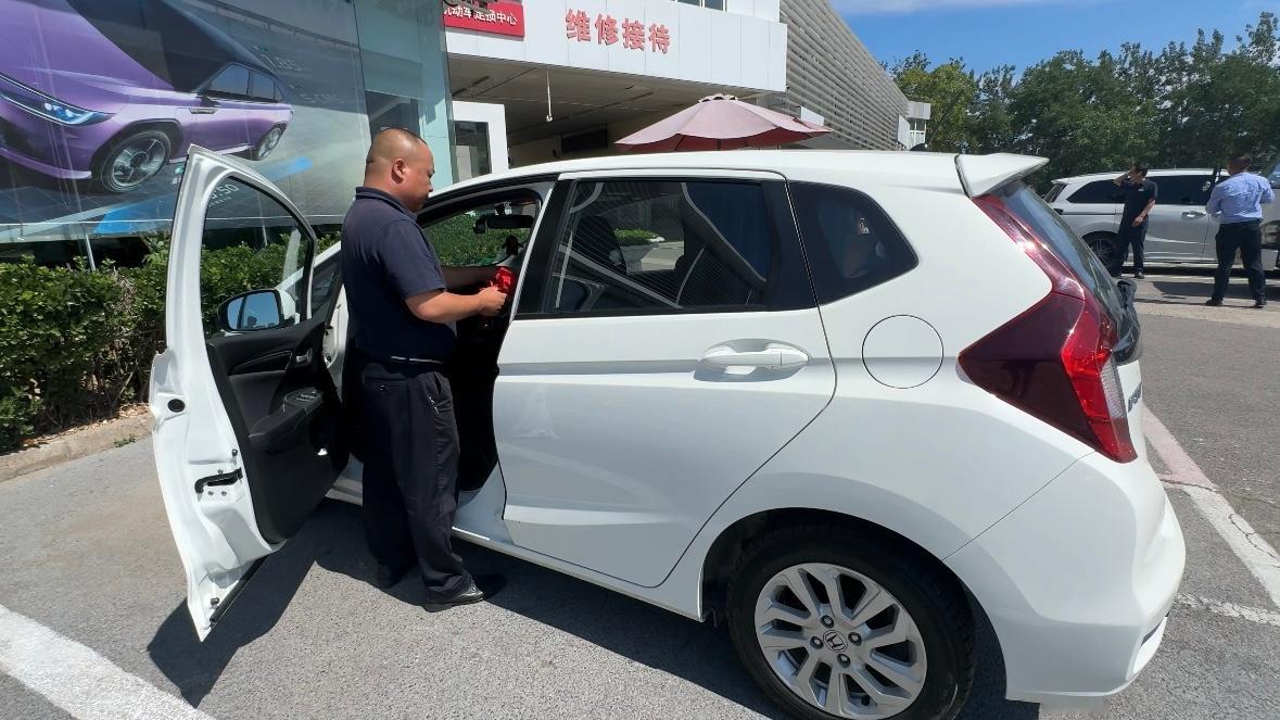 我飞度燃油泵召回 一直没处理[开摆]今天抽时间搞一下[二哈]  ​​​