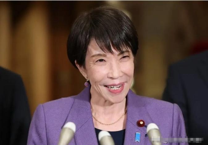 高市早苗怕什么就来什么。日本眼巴巴等着中方会面，没等来邀约，反倒等来了一纸制裁清