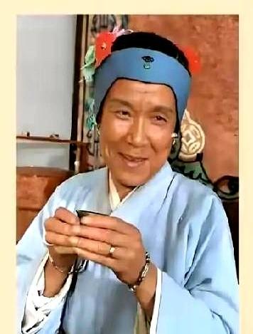 演刘姥姥的沙玉华去世了，看到她的死因，我瞬间破防，
她没在医院病床上插管子熬日子