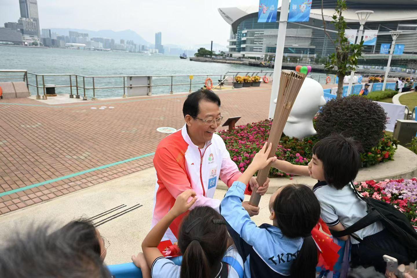 🔥第一次近距离看传火炬😝粤港澳广汽到 ​​​