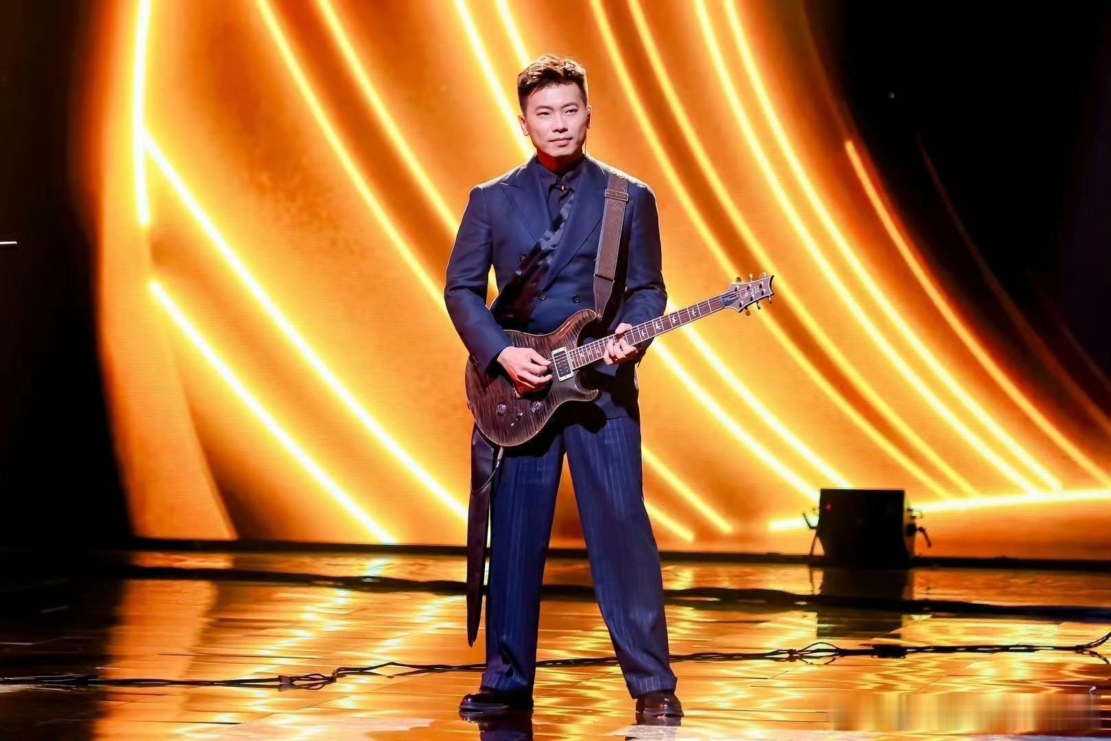 鹿先森乐队北京工体馆演唱会 5月26日12:00开票🎫 时隔七年重返工体馆！想