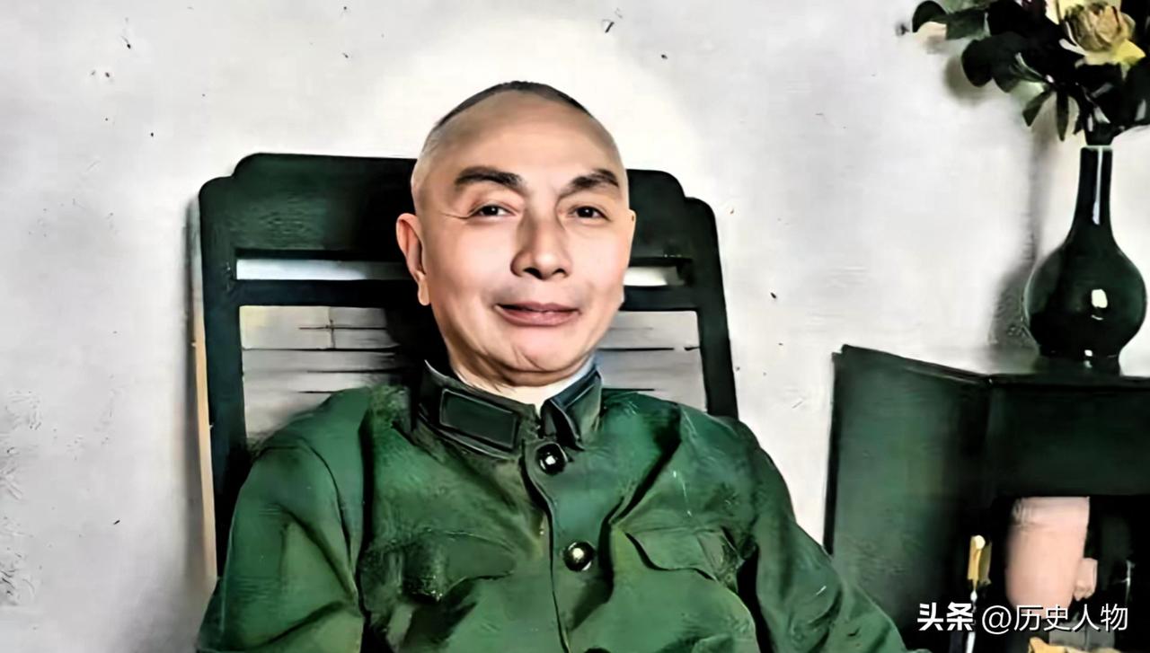 郭汝瑰早在1928年便秘密加入中国共产党，后因组织中断联络，遵照组织安排打入国民