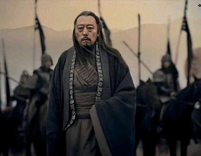 三国“终极赢家”：装病、装怂、装孙子，熬死所有大佬后，他笑了