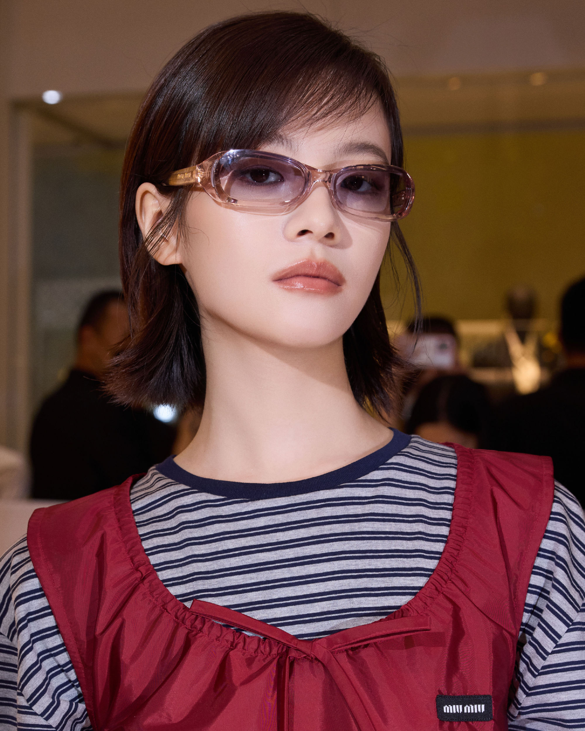 这雷霆衣服能穿成这样 庚希已经非常有自己腔调了... ​​​