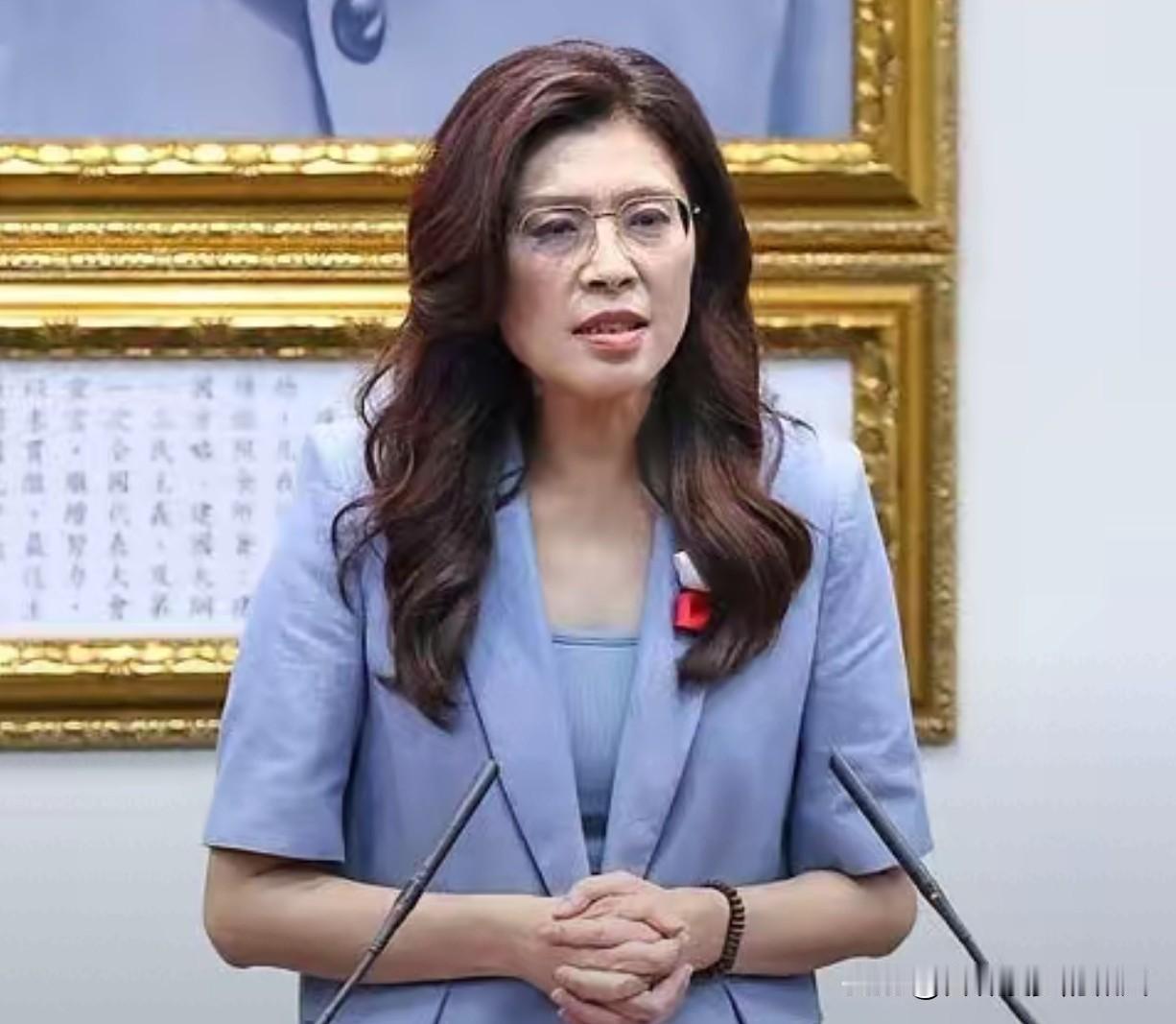 郑丽文发表声明。6月21日，郑丽文出席新竹市小组长授证典礼时表示，"没有和平，这