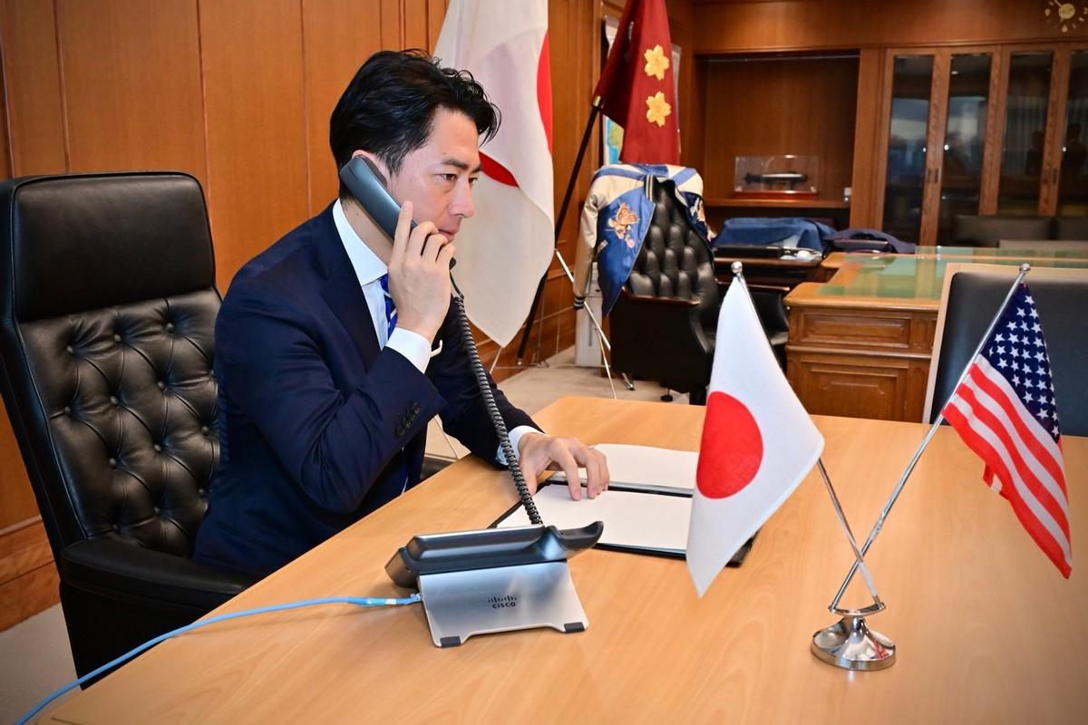 日本防卫相拨通美方电话，再次公然撒谎，却没换到想听的答案

当地时间12日一早，