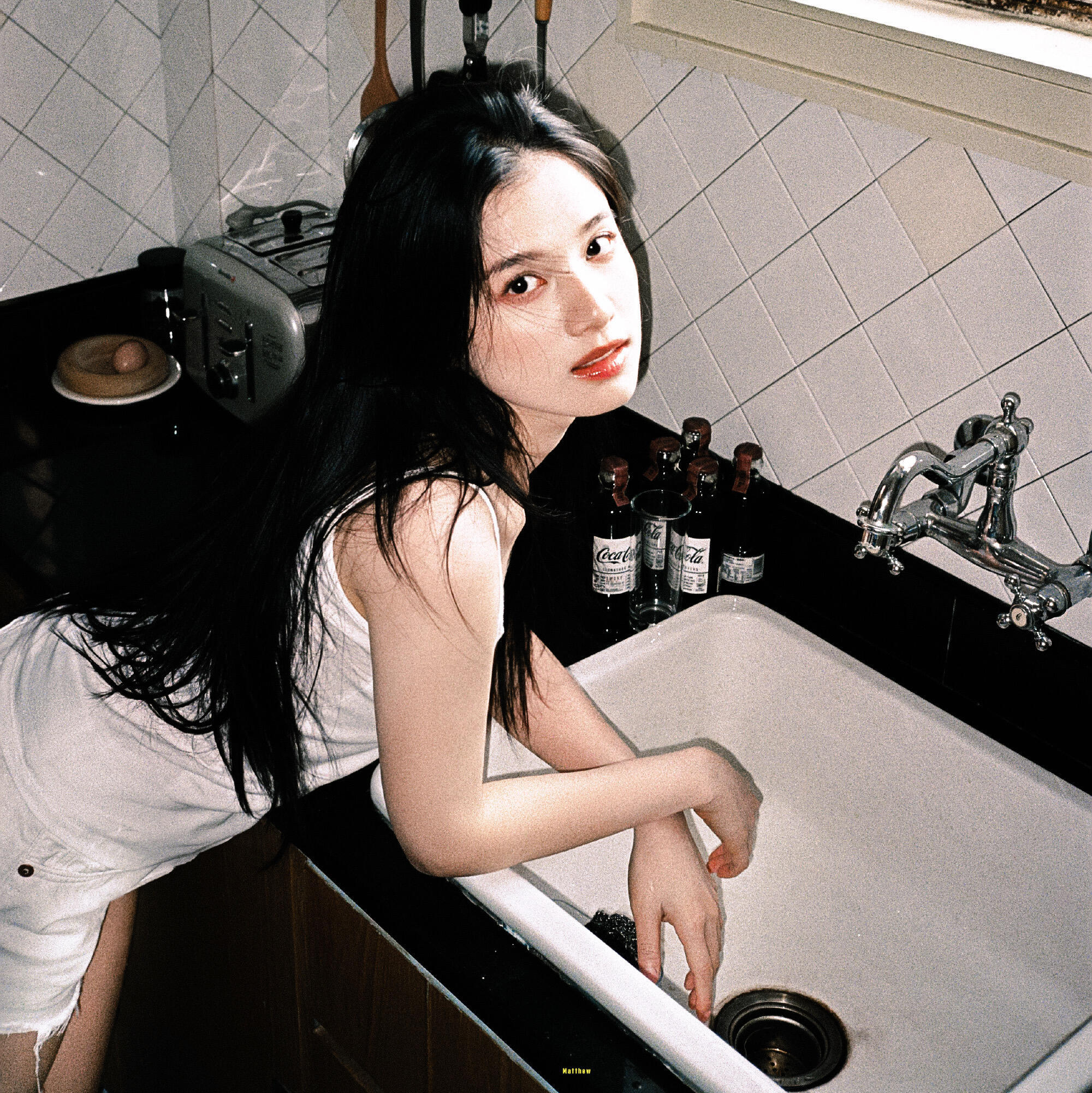 -𝐒𝐇𝐀𝐑𝐄｜张婧仪头像背景图搭配 ⸝⸝☕꙳🧺◟🩶。 