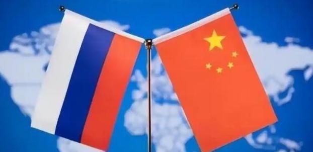普京发了狠，五常里只有中国没入局，美国媒体突然注意到：中国正悄悄抄底俄罗斯？！说