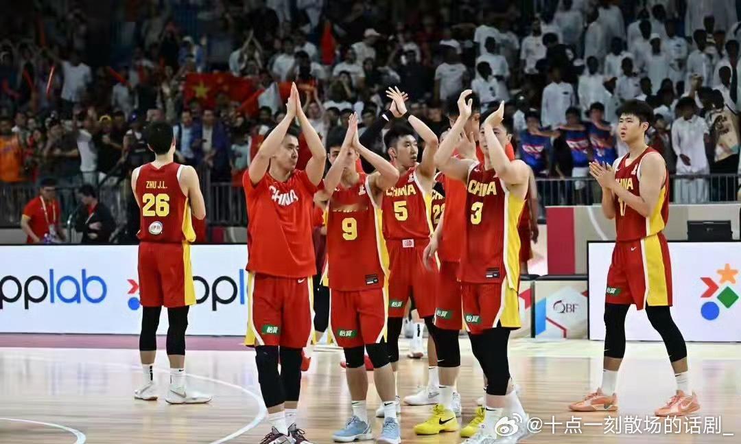 中国男篮不放假继续备战亚运会中国男篮在昨晚世预赛89-87险胜黎巴嫩后并未放假，