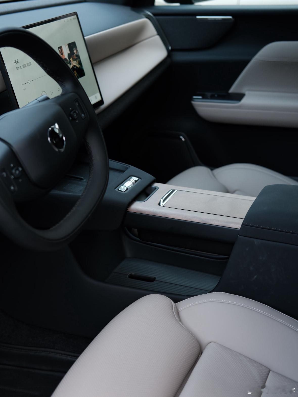 沃尔沃XC70冰封40天破冰而出真的被它的硬实力圈粉！🔋电池安全直接拉满格，全