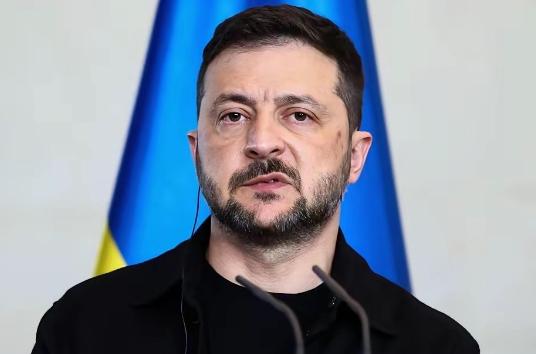 泽连斯基还是低下了他高傲的头颅，加入北约只是一个梦，但是现在梦该醒了。
 
为什