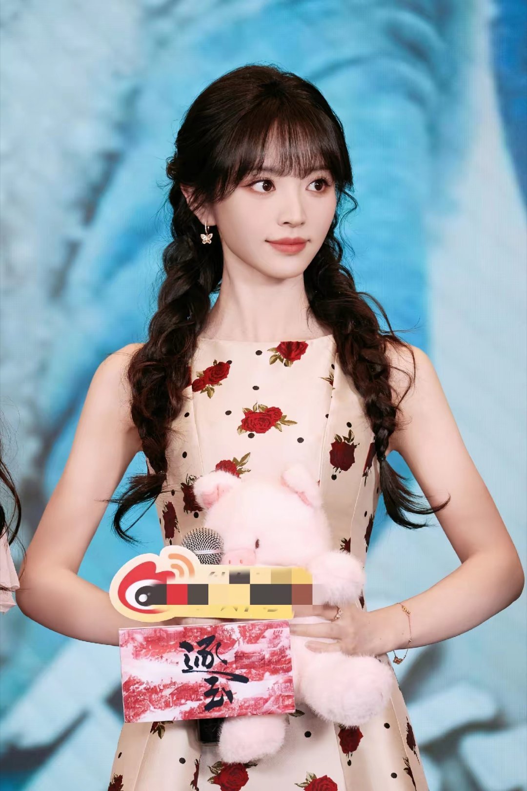 田曦薇艺考旧照曝光，果然刘海才是她的“颜值救命稻草”刷到田曦薇早年艺考的照片，双