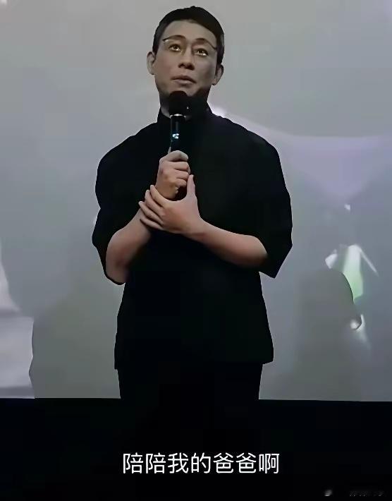 休息不到两个月张译又复出了。网友说，不是听说你息影了吗？张译回答:“我没说过呀，