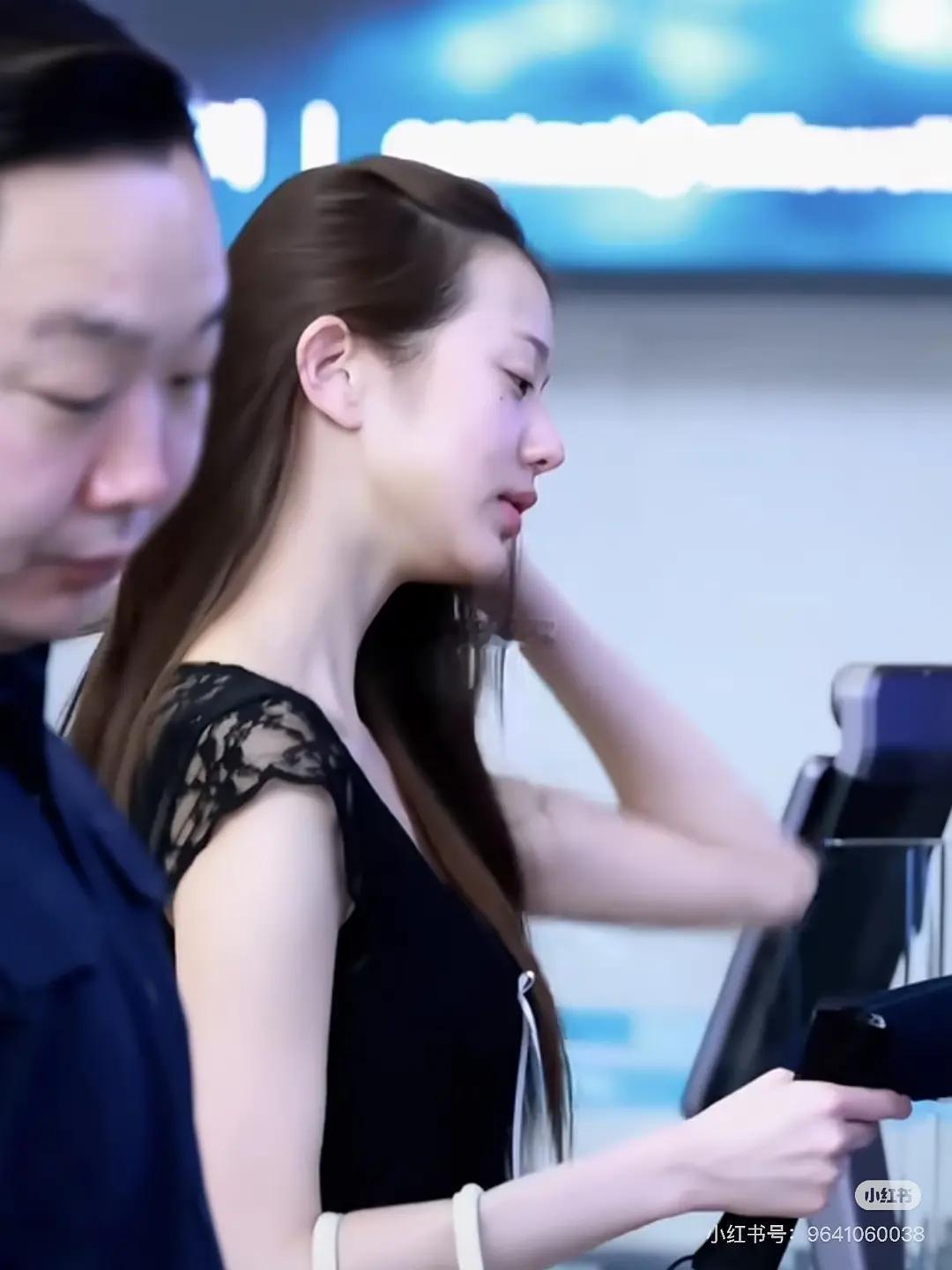 如何看待张元英侧脸被说像虞书欣 