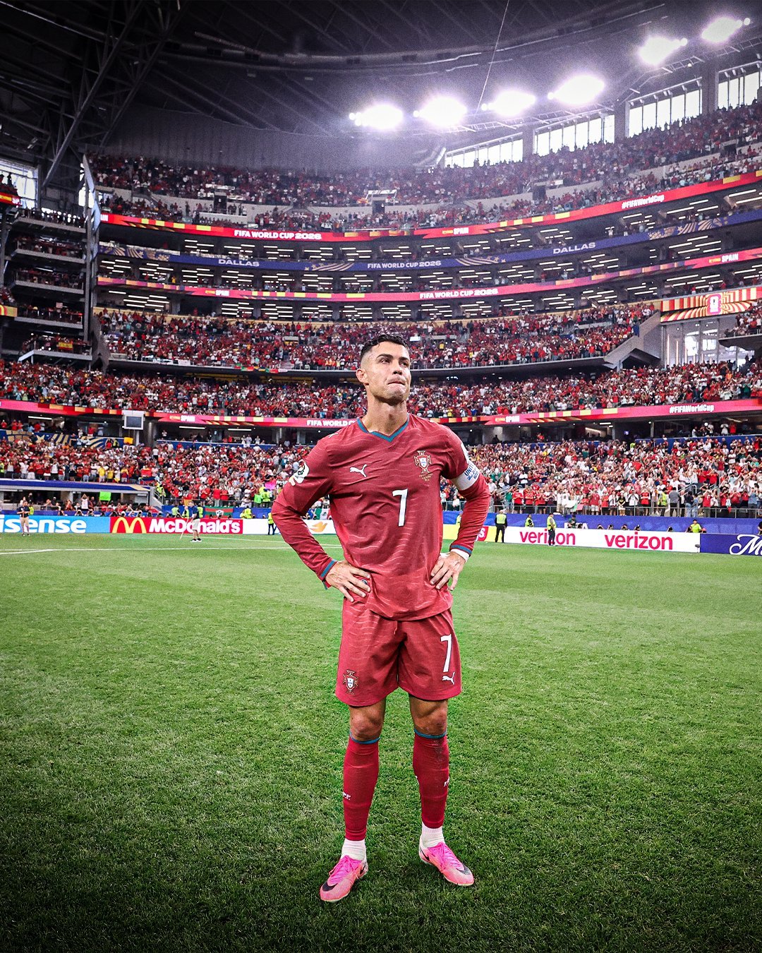 🥇 国际进球最多（146）🥇 国际出场次数最多（233）🥇 为葡萄牙世界杯