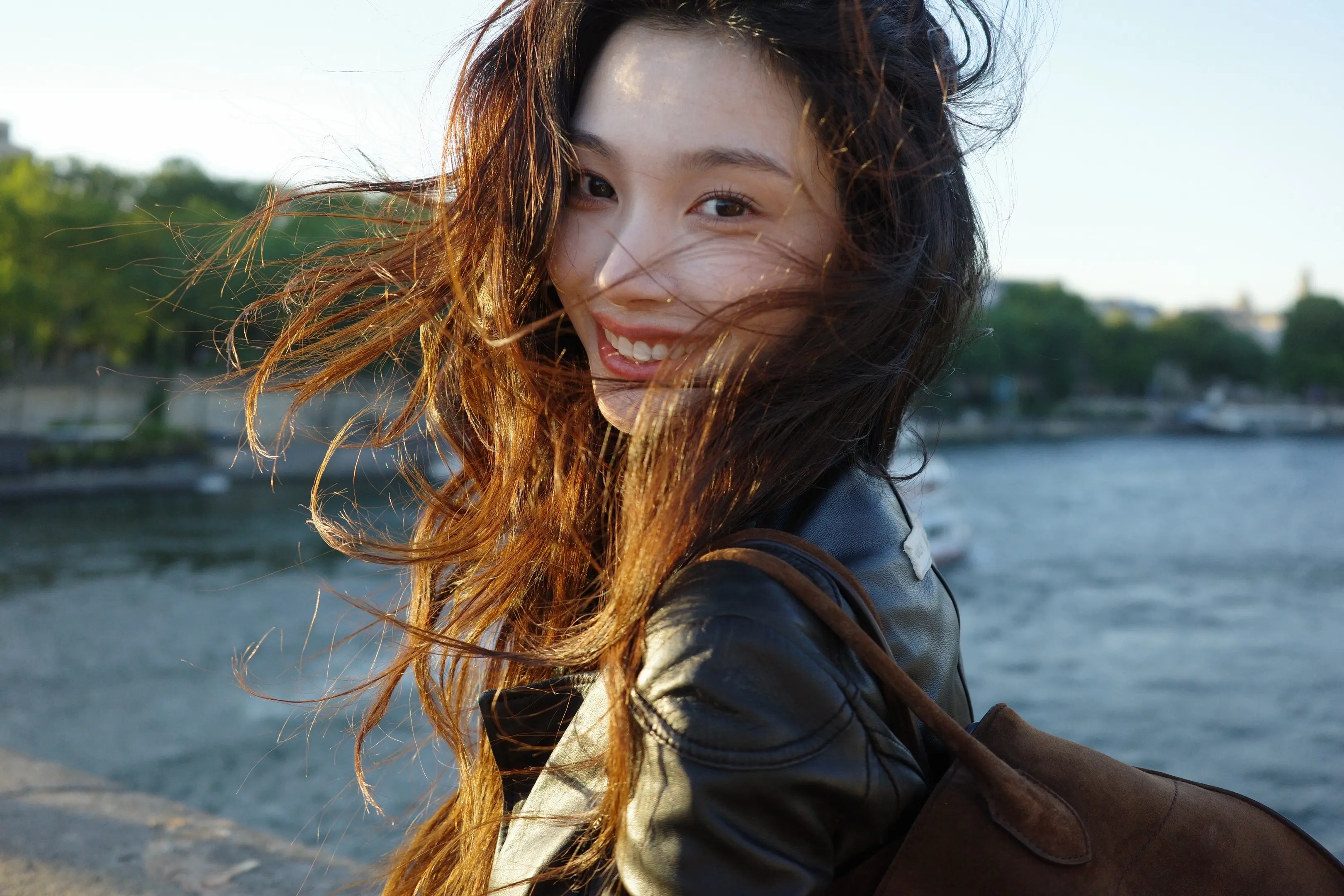 Paris in Paris 我拍的  喜欢夏令时的巴黎 晚上九点在塞...