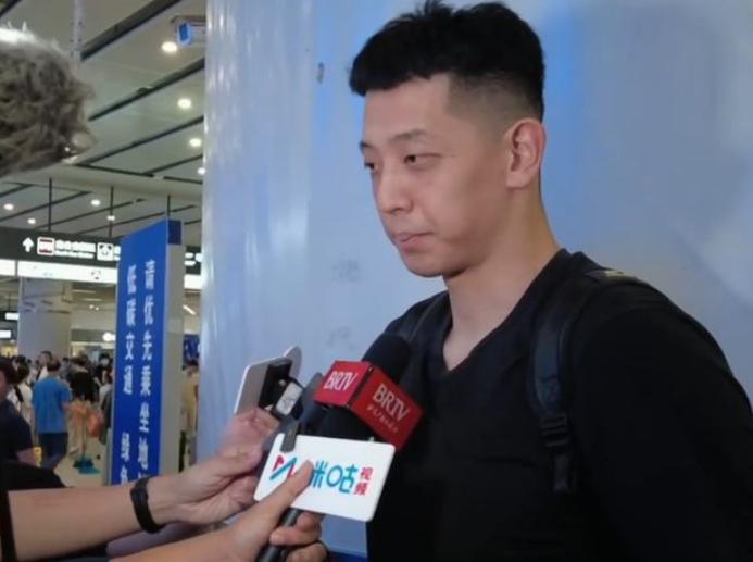 沈梓捷抵京采访详谈加盟北控：信任与融入，助力球队更上一层楼！


昨天，北控男篮