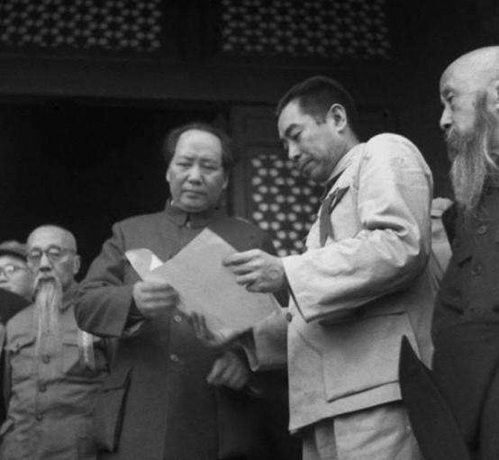 1948年春，从陕北出发的这支队伍，注定改写中国历史
 
1948年春天，一支神