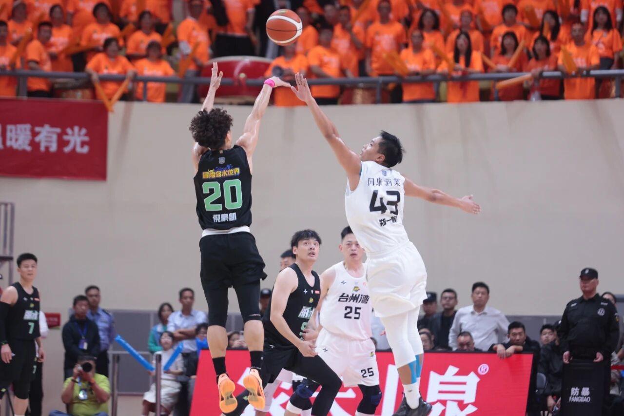 宁波队补强后效果实在一般，面对排名第二的丽水，还有机会吗？
丽水现在开始逐渐进入