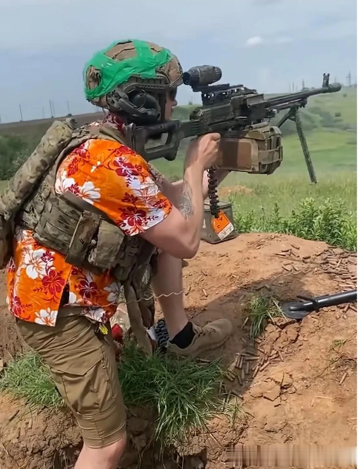 “乌克兰士兵们已经准备好进入克里米亚！”

呃，话说这个整体风格太过于美式了，这