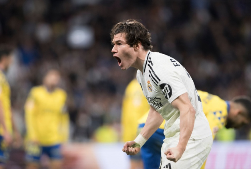 皇马左后卫弗兰·加西亚接受了前马竞球员马里奥·苏亚雷斯的采访，期间加西亚谈到了重