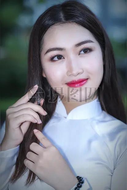 出轨会上瘾吗？
上瘾的事有很多，尤其是感情上的事，很快会上瘾成性。
不管男人，还