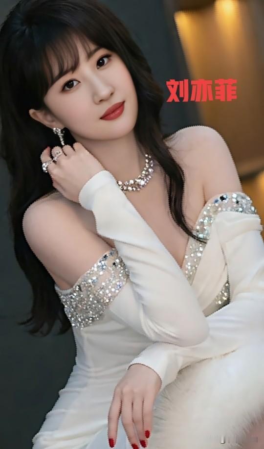 刘亦菲白色造型惊艳绝伦气质优雅性感妩媚让人眼前一亮  女明星 气质女明星