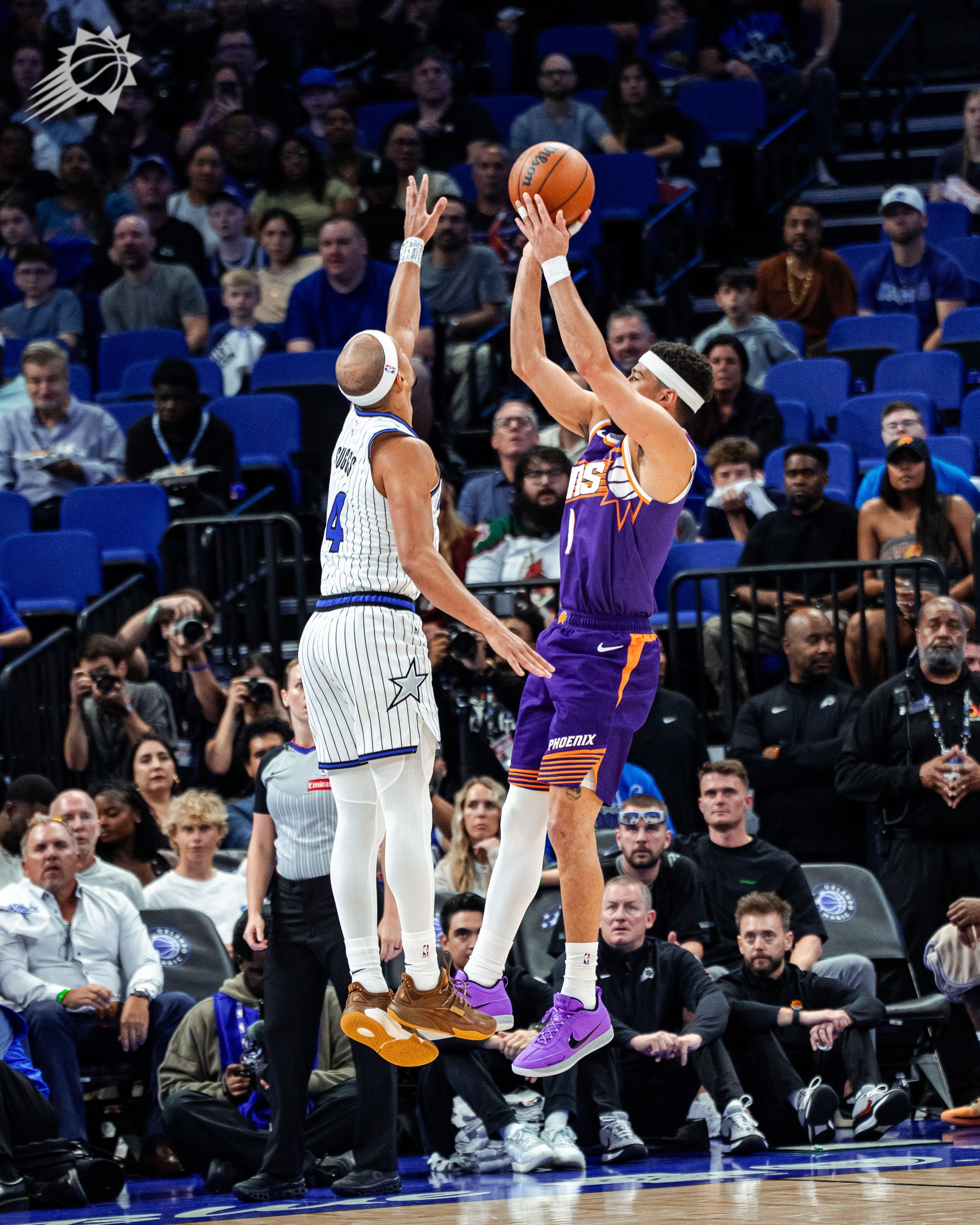 📊布克本场数据：34分3篮板7助攻1抢断菲尼克斯太阳 ｜旭日东升 ｜ 太阳vs