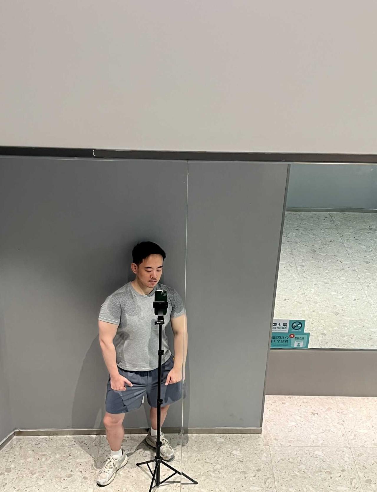 又努力的练湿了！等闺蜜来去楼上吃网红韩餐
健身就是为了更好吃吃喝喝