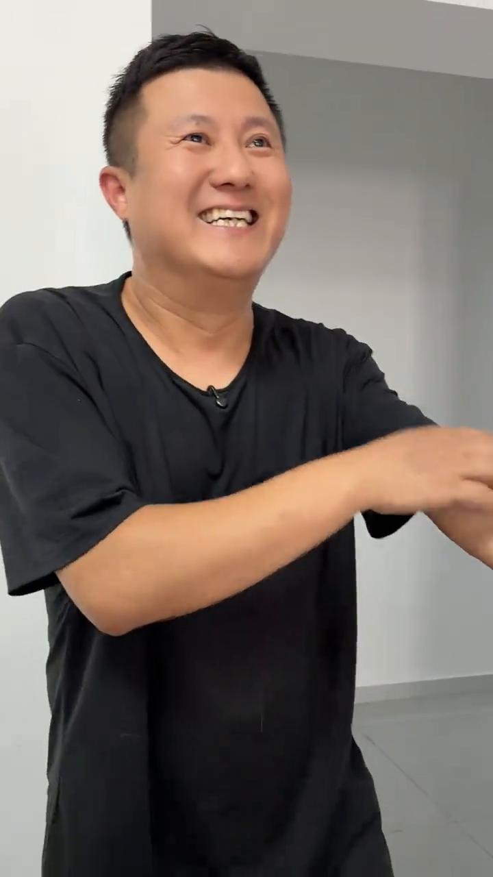 什么声音这是？高压锅的质量太差了。大白蛋吓到你了是吧？高压锅的质量太差了。高压锅