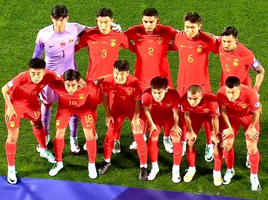 中国队亚洲杯首战不胜，0-0闷平塔吉克斯坦队，保留小组出线希望！
 
 
北京时